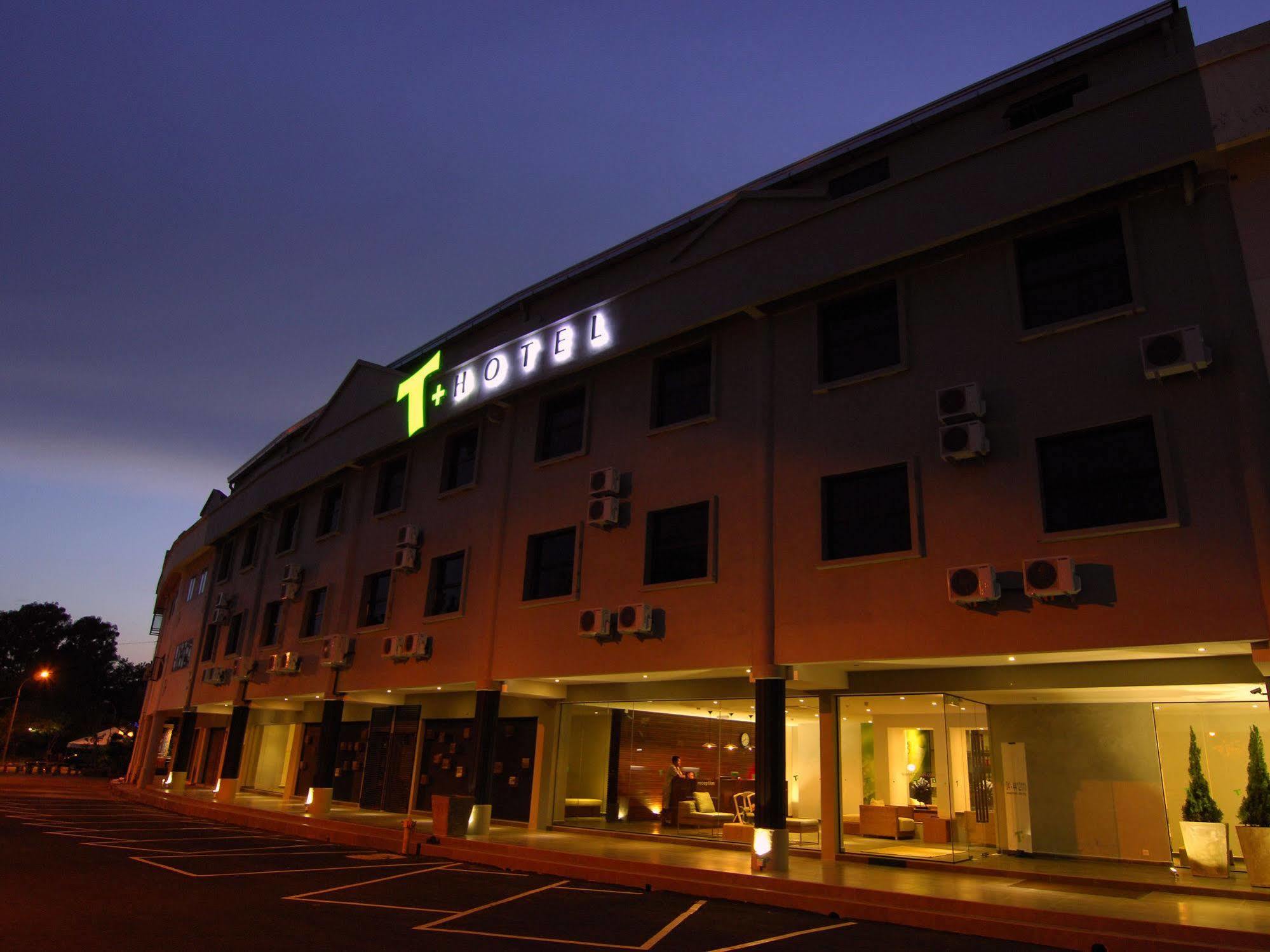 T+ Hotel Sungai Petani Bagian luar foto